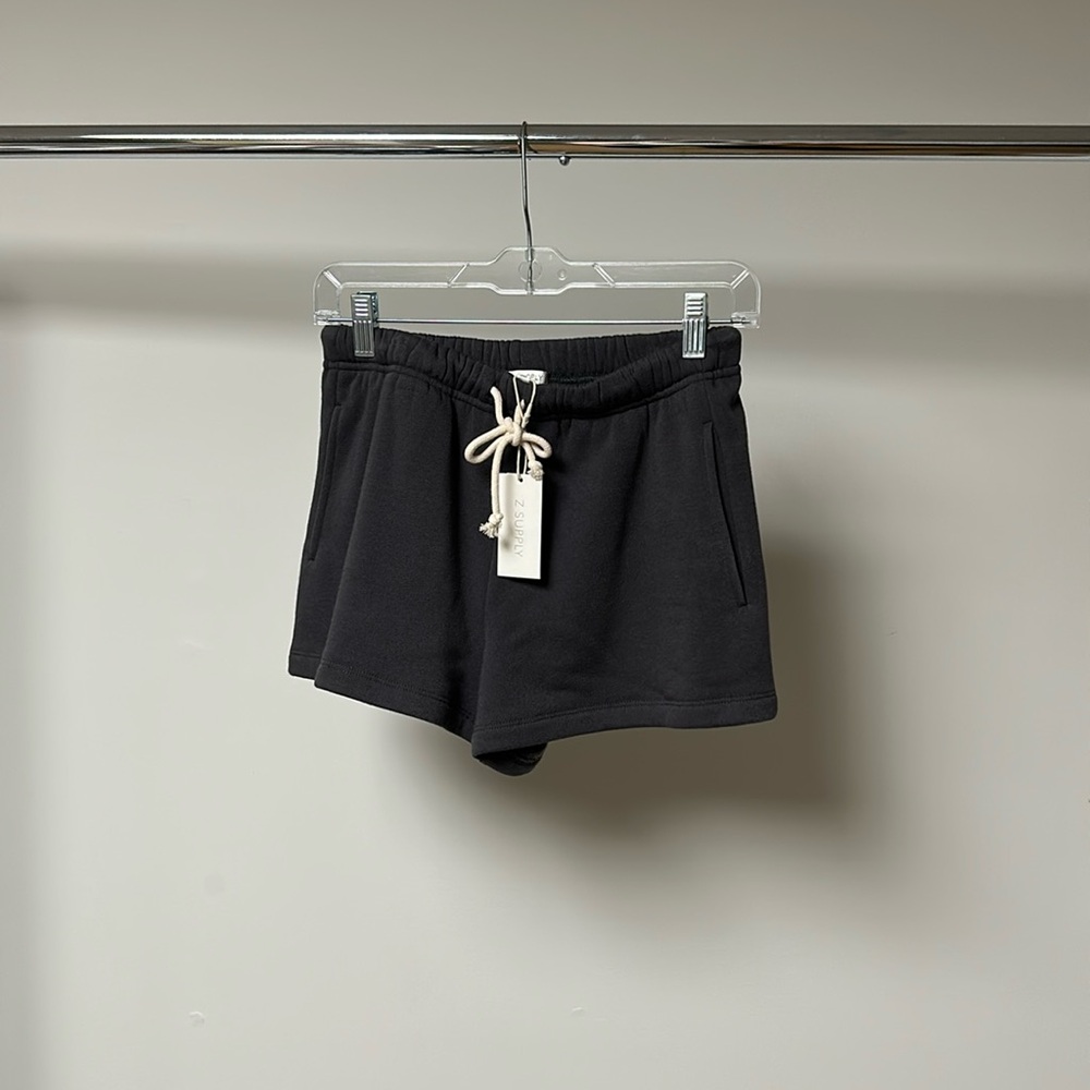 Z supply play on fleece short asphalt